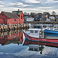 Motif 1 sky reflections
